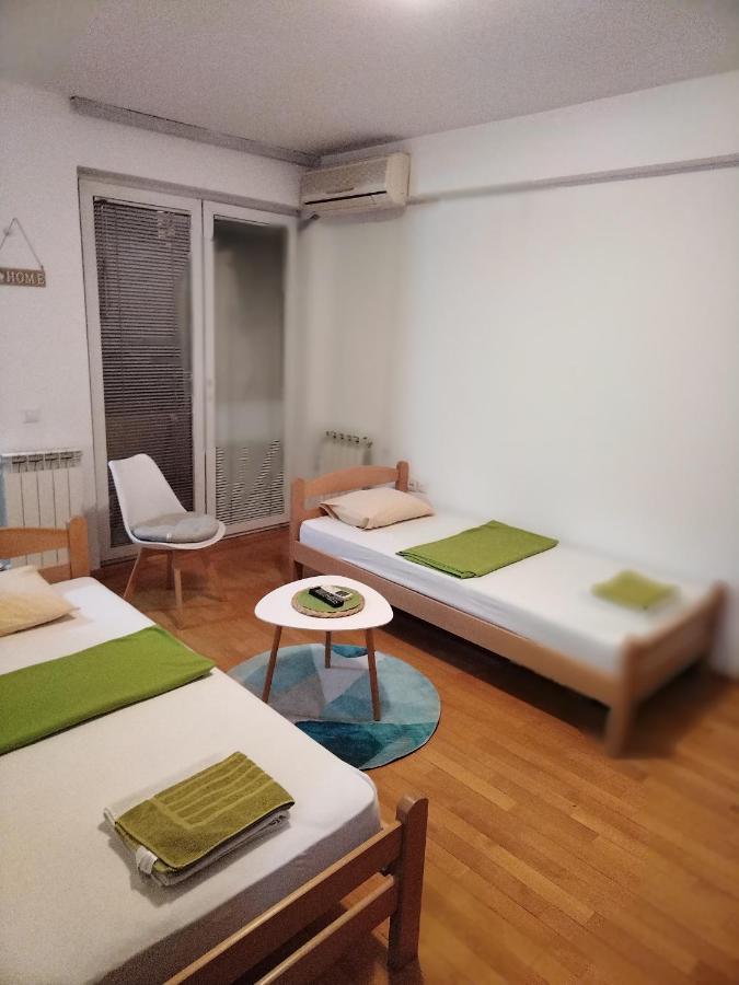 Jani Apartment 2 City Center Escópia Exterior foto